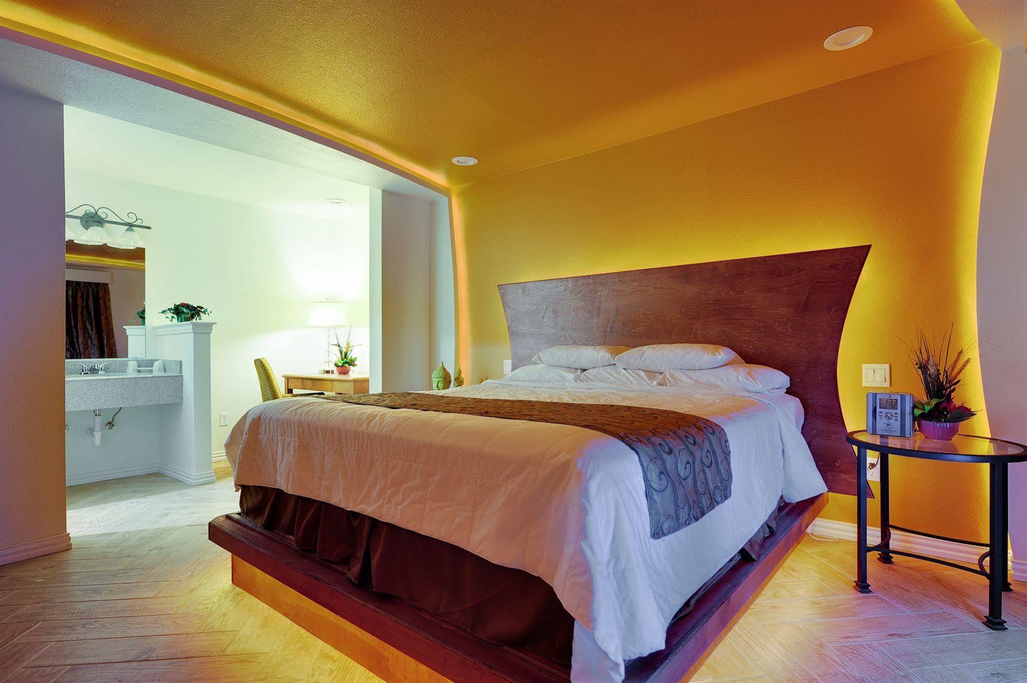 Romantic Inn & Suites Dallas Dış mekan fotoğraf