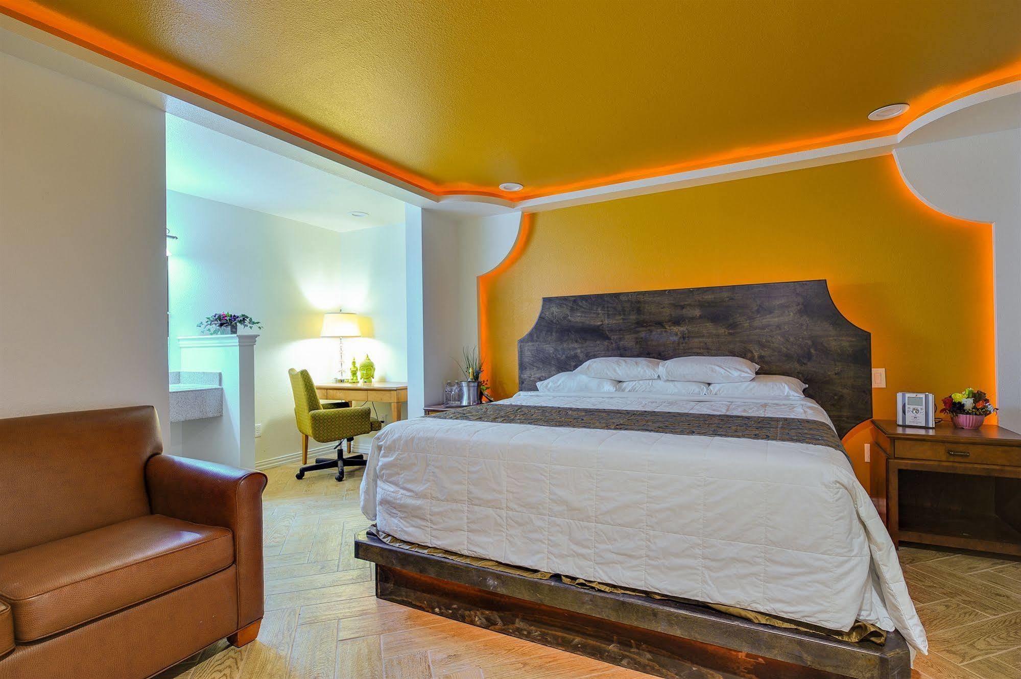 Romantic Inn & Suites Dallas Dış mekan fotoğraf