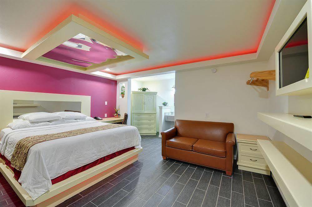 Romantic Inn & Suites Dallas Dış mekan fotoğraf